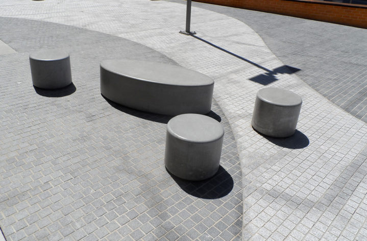 Macquarie Hospital Street Furniture Quatro Design