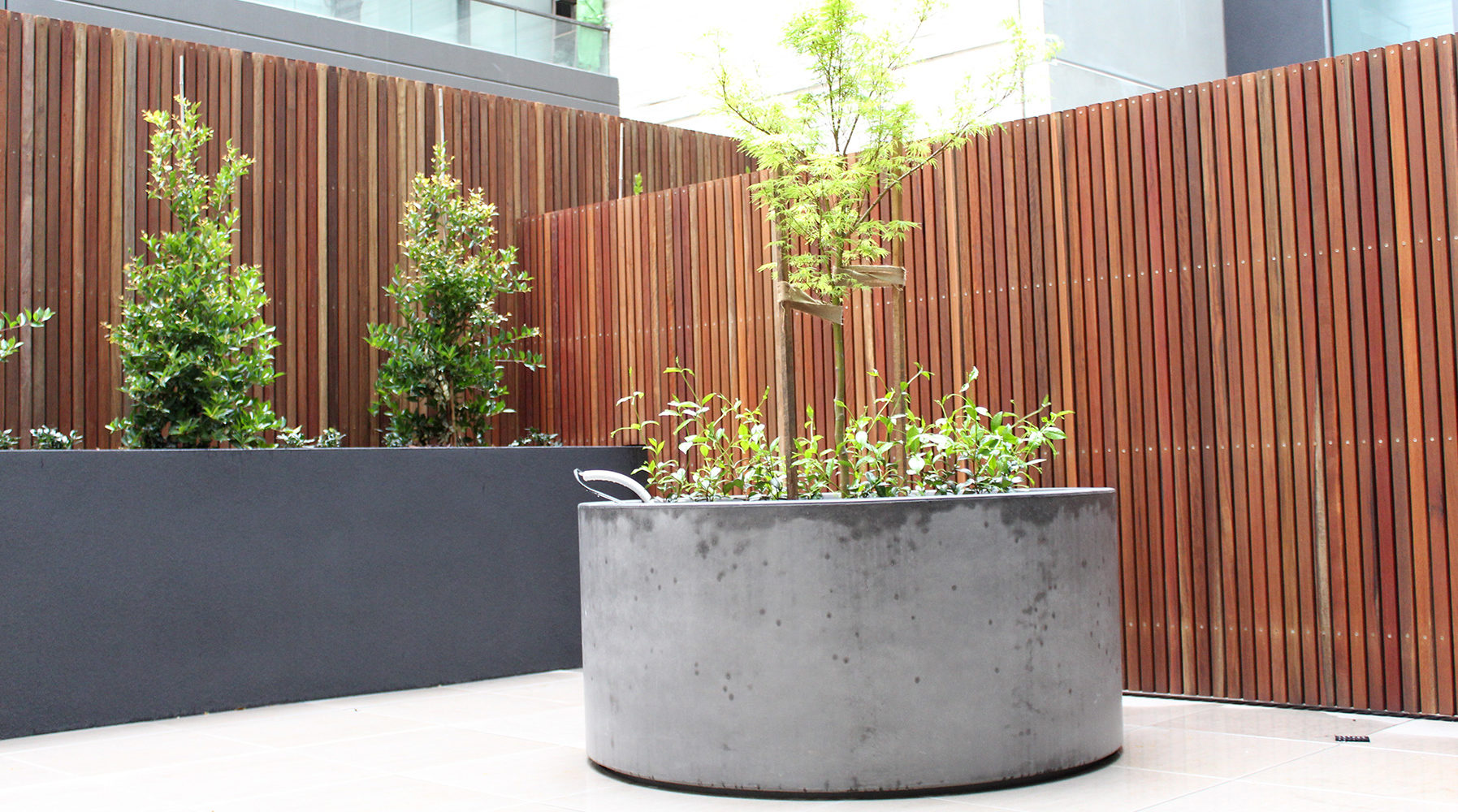 Quatro Cylinder Planter Melbourne