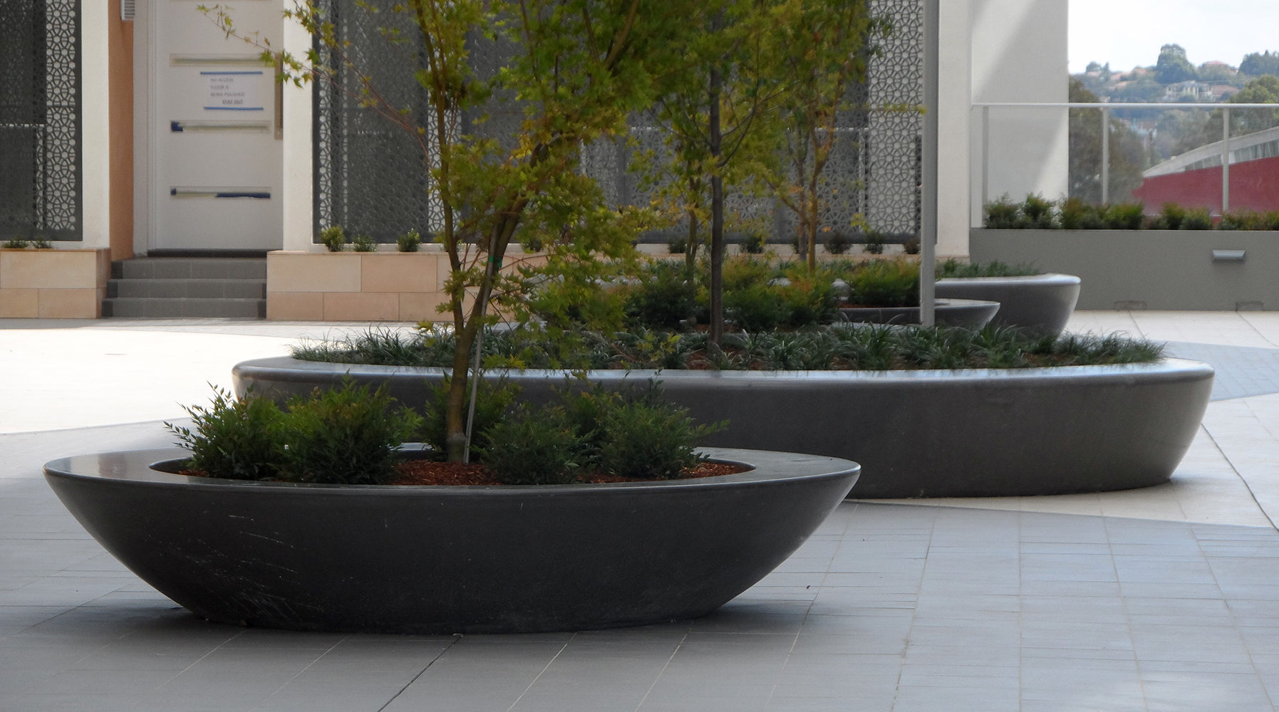 Quatro Design Oversized Massive Planter Bowls