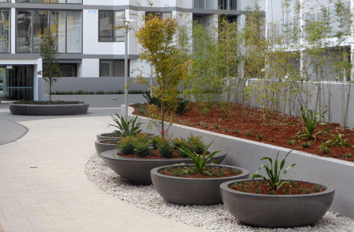 Quatro Design Oversized Massive Planter Bowls