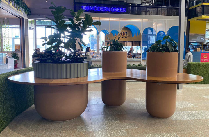 Quatro Design Pots Watergardens Town Centre