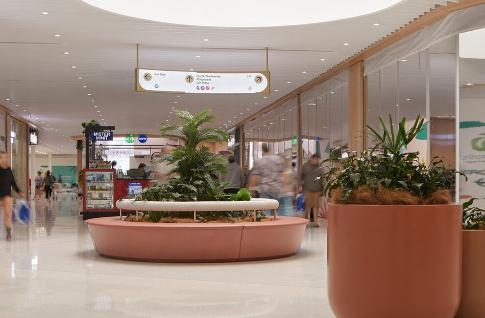 Bondi Large Circular Seat Planter